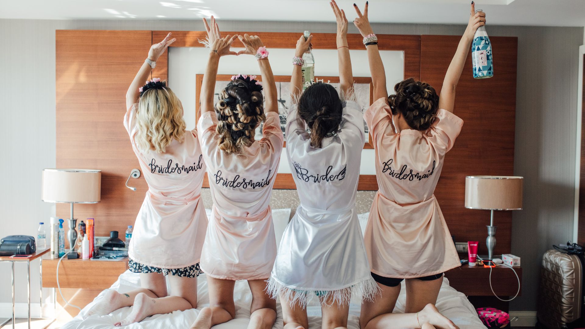 EL ORIGEN DE LAS DAMAS DE HONOR EN LAS BODAS damas de honor